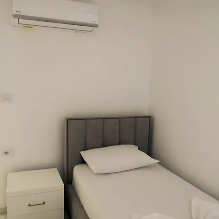Sofia Apartment Sarande